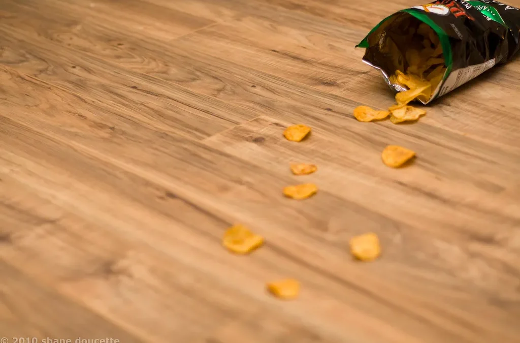 Does the 5-seconds rule really work?